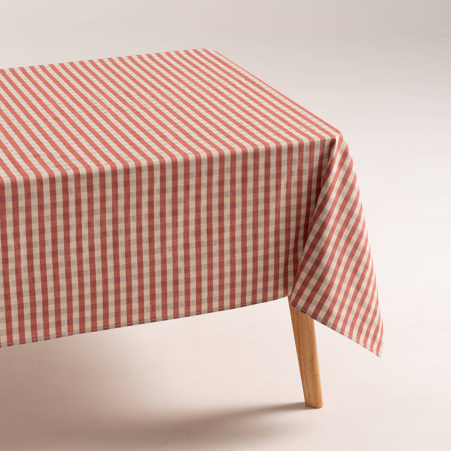 Nappe anti-taches vichy coton NOVY 140 cm – Motif carreaux élégant