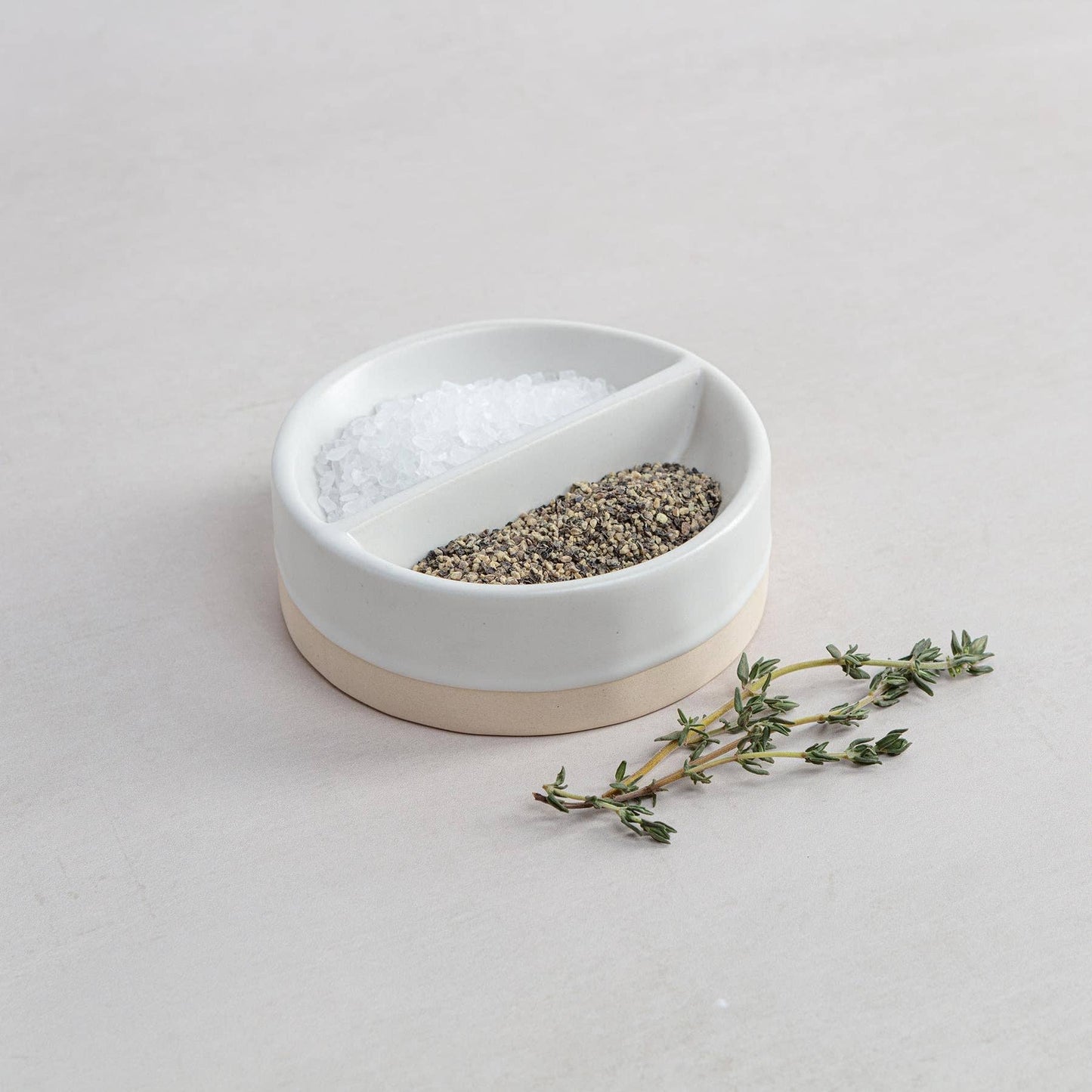 Pot à pincer Organics blanc grès - Céramique artisanale pour condiments et épices