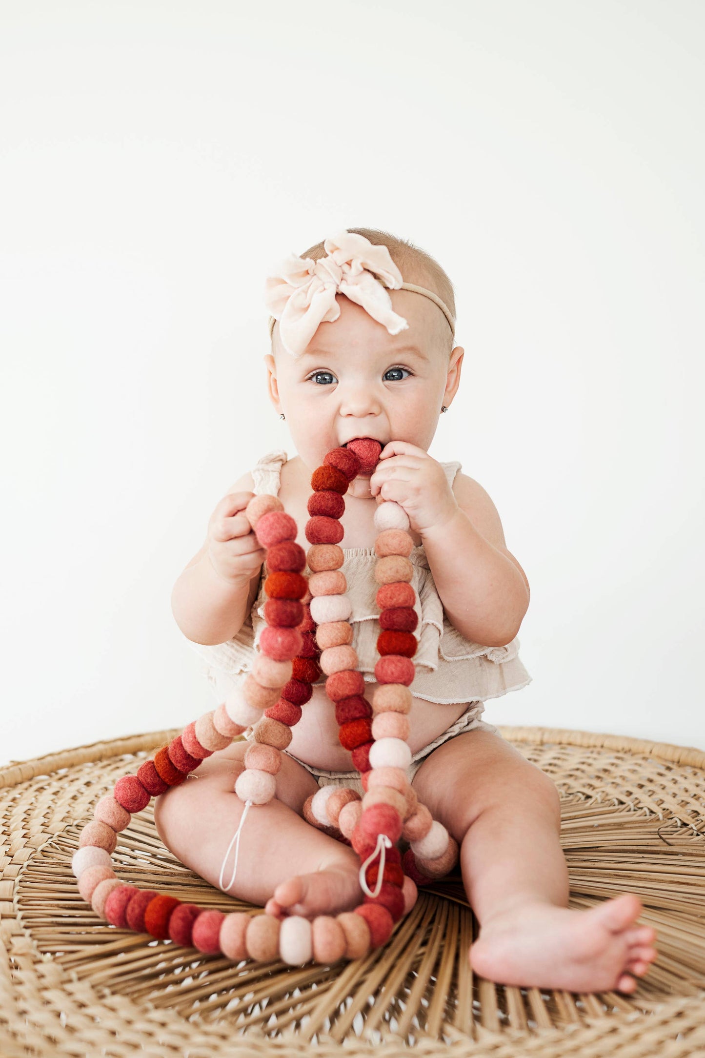 Guirlande boules feutrées Cozy Rosy Garland