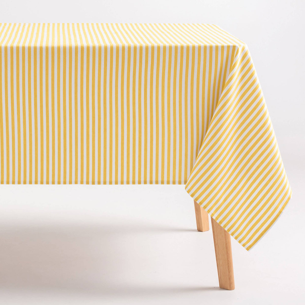 Nappe rayée résistante aux taches en coton polyester GAMUSI, 140 cm, motif coloré pour table élégante.