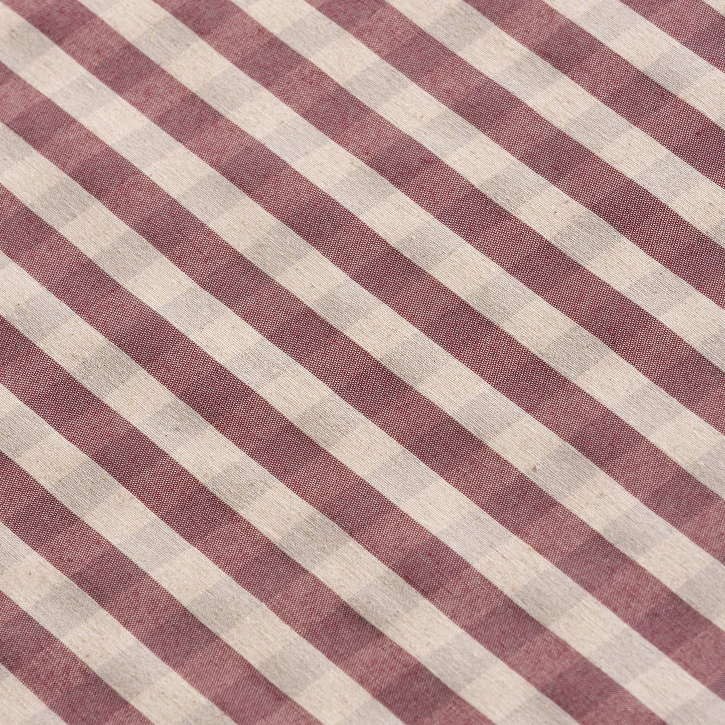 Nappe anti-taches vichy coton NOVY 140 cm – Motif carreaux élégant