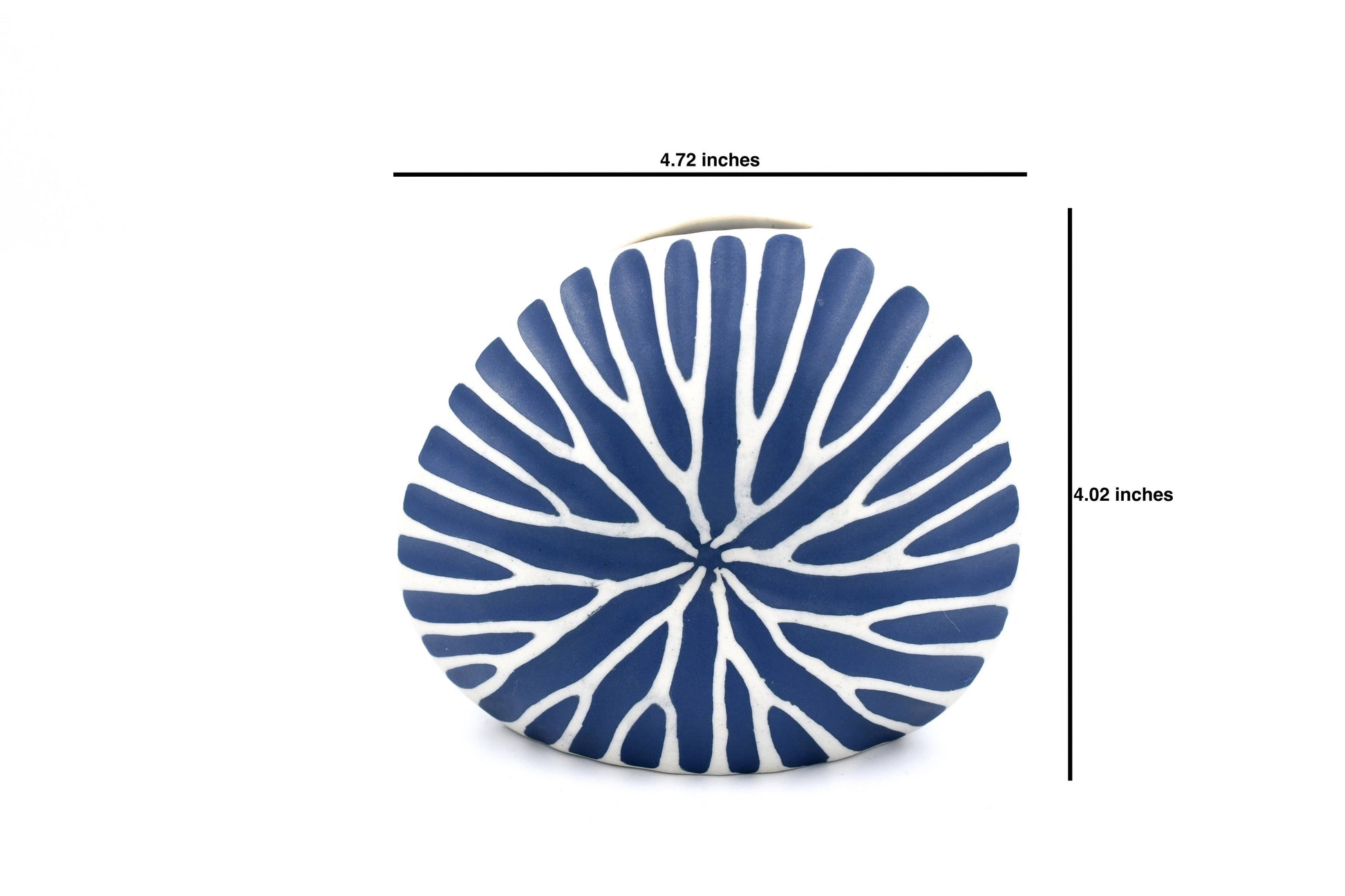 Vase rond mini DIVA S en porcelaine blanche, fait main, avec forme élégante pour fleurs ou bourgeons, par Art Floral Trading LLC.