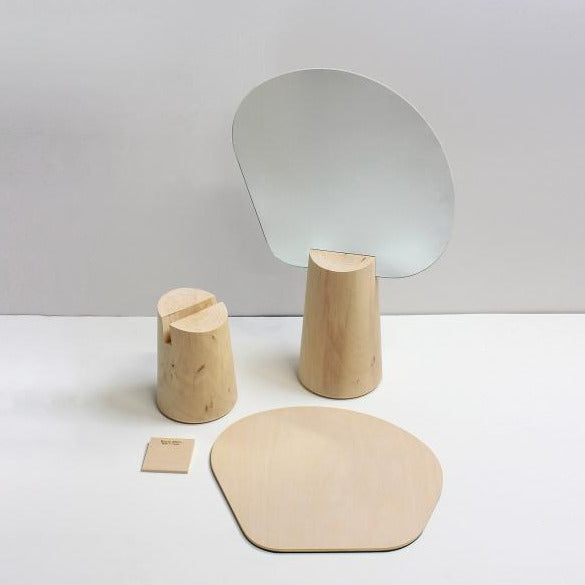 Miroirs avec socle en bois